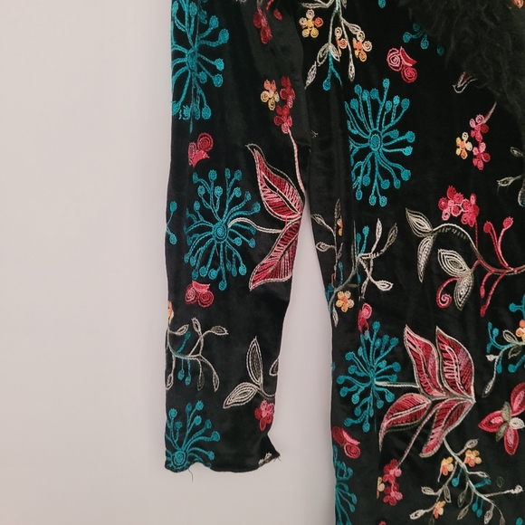 VTG VINE STREET Cardigan M Velvet Floral Embroidered Boho Whimsigoth Whitchy - Picture 7 of 17